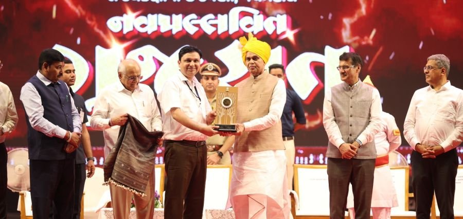 Dr. Rahul Padwal Wins Gujarat Garima Award 2025